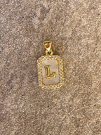 Charm Iniziale Madreperla