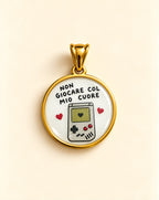 Charm "Scritte"
