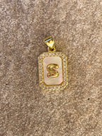 Charm Iniziale Madreperla